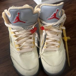Off white Jordan’s